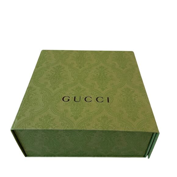 NEW GUCCI Cream Thin Patent Leather Marmont Double G Belt 707327 main image 11